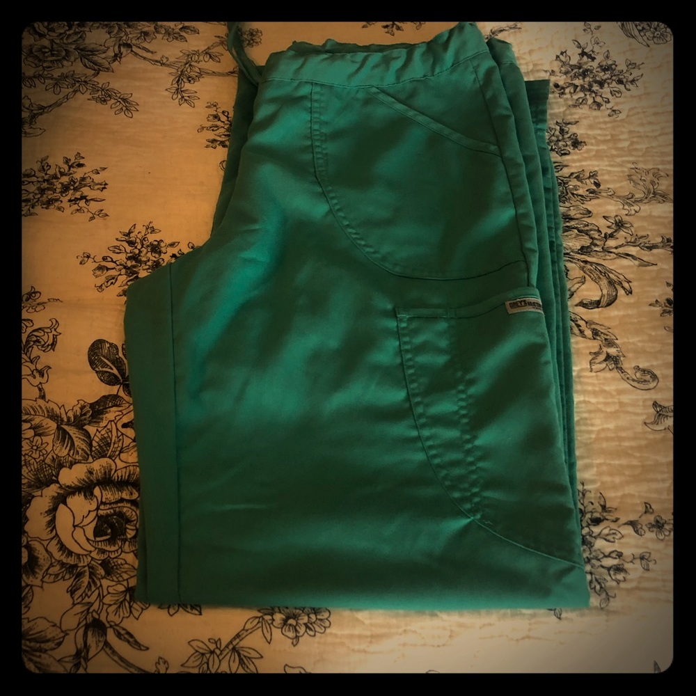 NWOT Small Grey’s Anatomy teal green pants